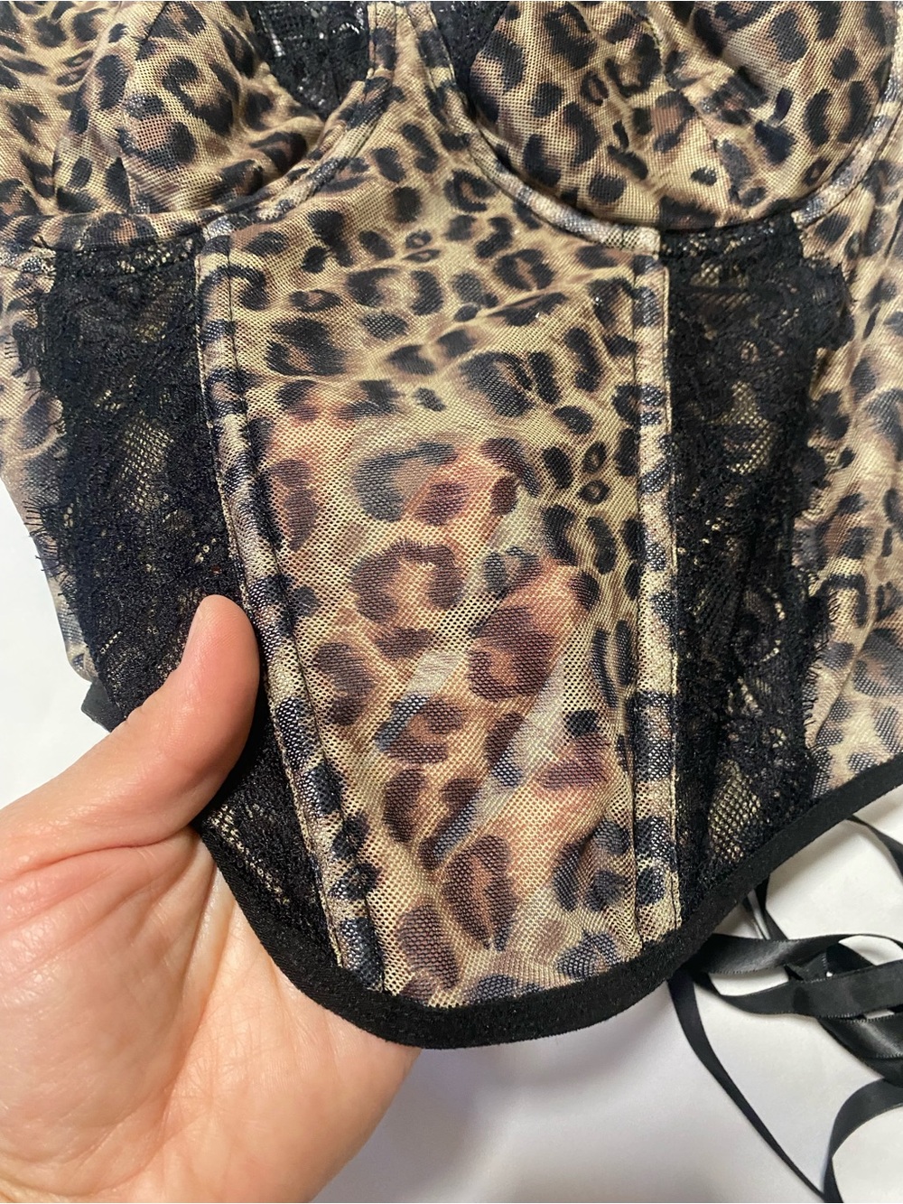 Leopard Print Lace-Trim Cropped Bustier Top - Leopard - Picture 3 of 7
